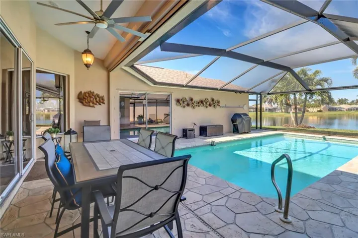 1466  Vintage  LN, Naples, FL 34104