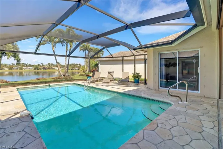 1466  Vintage  LN, Naples, FL 34104