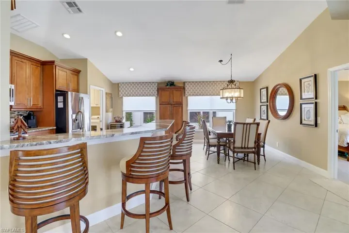 1466  Vintage  LN, Naples, FL 34104