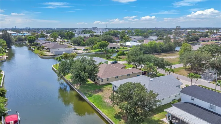 1245 SE 6th  ST, Cape Coral, FL 33990