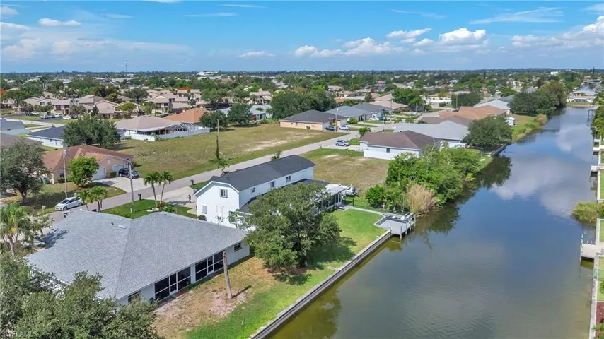 1245 SE 6th  ST, Cape Coral, FL 33990