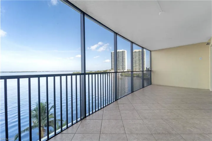 2797  1st  ST, Fort Myers, FL 33916
