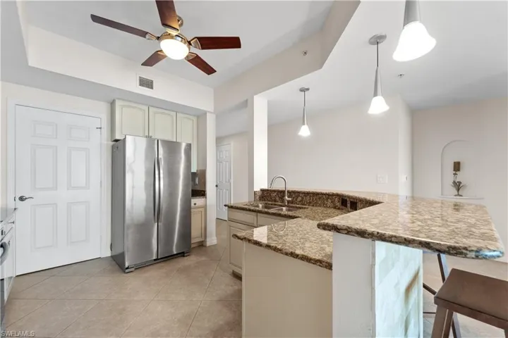 2797  1st  ST, Fort Myers, FL 33916
