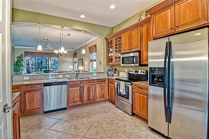 3460 Lakeview Isle Ct, Fort Myers, Florida 33905