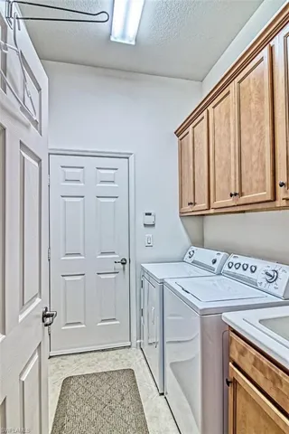 3460 Lakeview Isle Ct, Fort Myers, Florida 33905