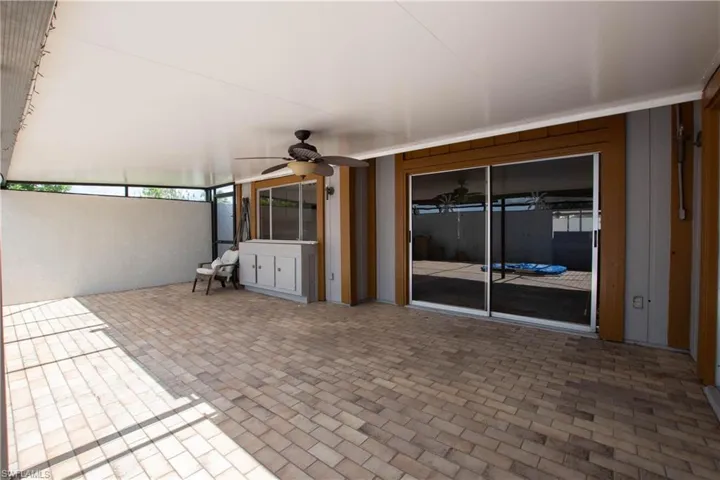 9749 Maplecrest Cir, Lehigh Acres, Florida 33936