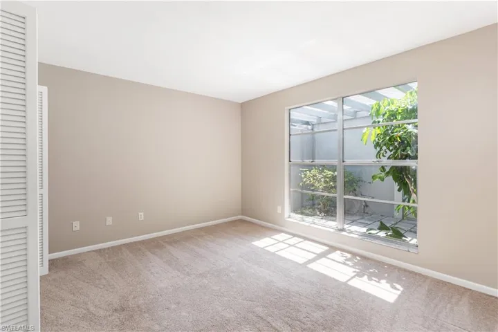 9749 Maplecrest Cir, Lehigh Acres, Florida 33936