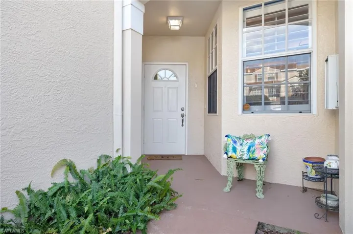 8310  Excalibur  CIR, Naples, FL 34108