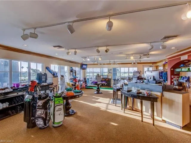 18499 Royal Hammock Blvd, Naples, Florida 34114