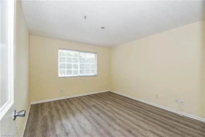1275 Wildwood Lakes Blvd 303, Naples, Florida 34104