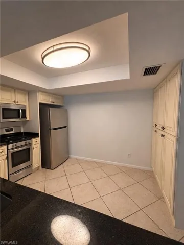 1430 Se 6th Ave, Cape Coral, Florida 33990
