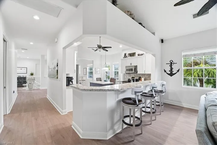 7842 Hawthorne Dr 1703, Naples, Florida 34113