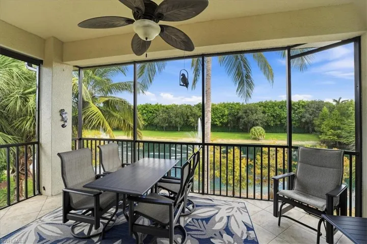 7842 Hawthorne Dr 1703, Naples, Florida 34113