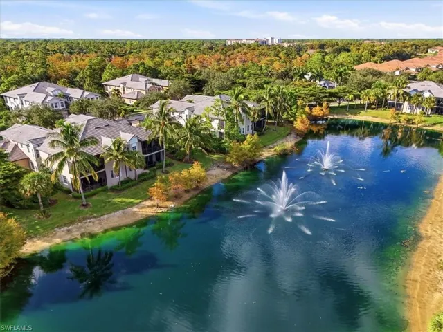 7842 Hawthorne Dr 1703, Naples, Florida 34113