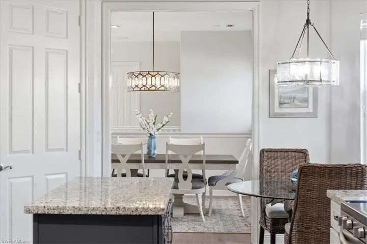 7842 Hawthorne Dr 1703, Naples, Florida 34113