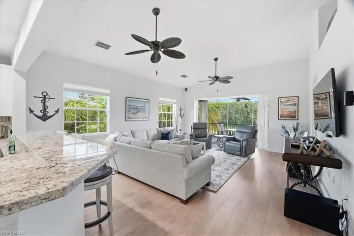 7842 Hawthorne Dr 1703, Naples, Florida 34113