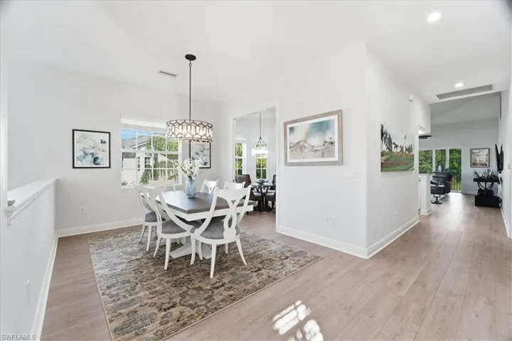 7842 Hawthorne Dr 1703, Naples, Florida 34113