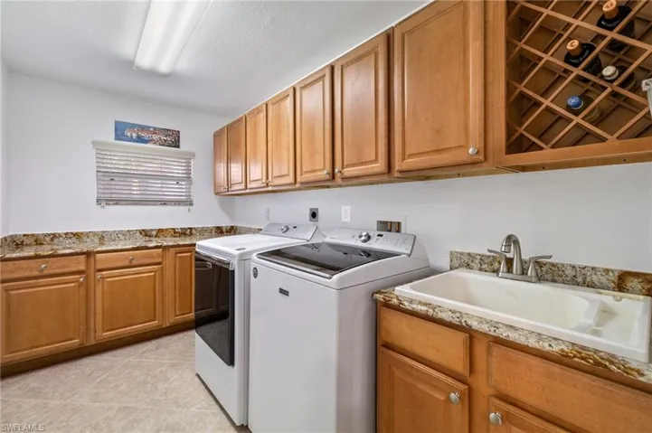109  Bayshore  DR, Cape Coral, FL 33904