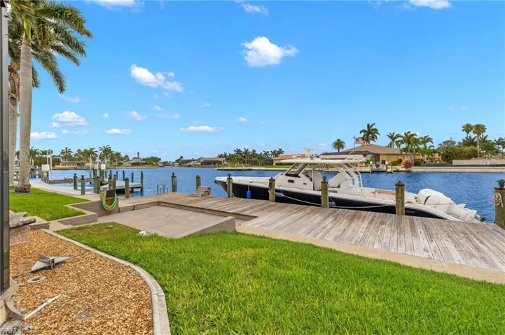 109 Bayshore Dr, Cape Coral Fl 33904