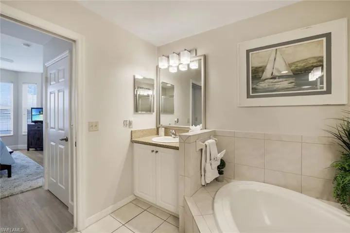 7915  Mahogany Run  LN, Naples, FL 34113