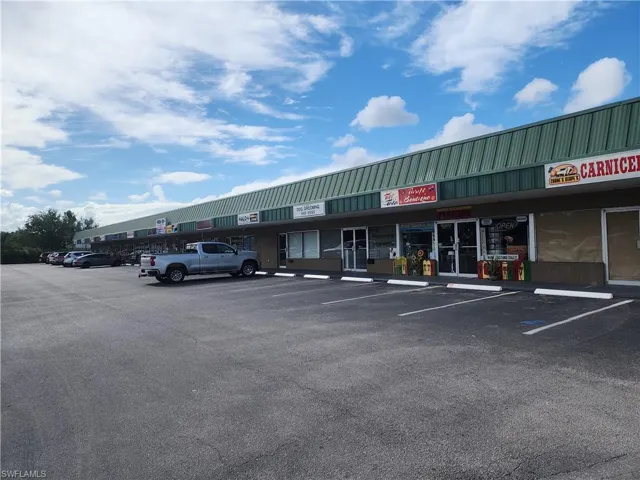 710  Pondella  RD, North Fort Myers, FL 33903