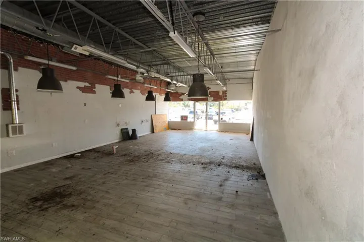 710  Pondella  RD, North Fort Myers, FL 33903