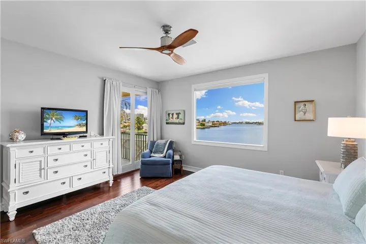 Access to open lanai, hard wood floors in all bedrooms