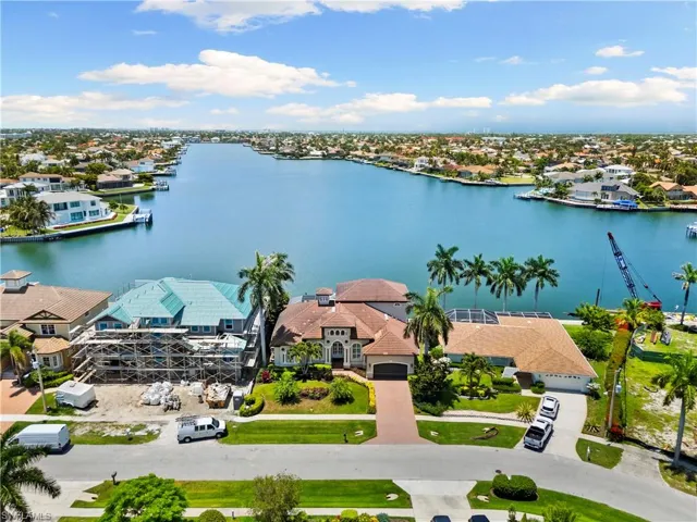 Million dollar wide water view, simply breathtaking!