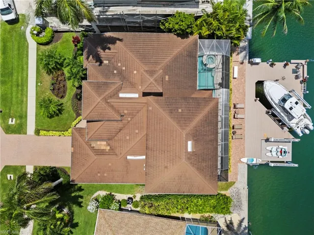 New Roof (2018), 2021 Installed garage storage system