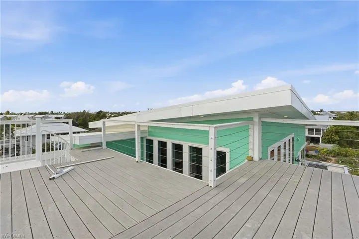 Roof top deck - virtually enhanced