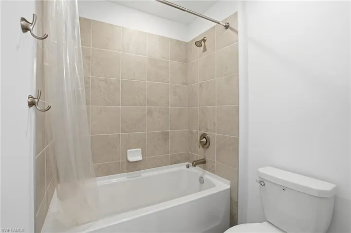 18707 Ivywood Pl, Estero, Florida 33928