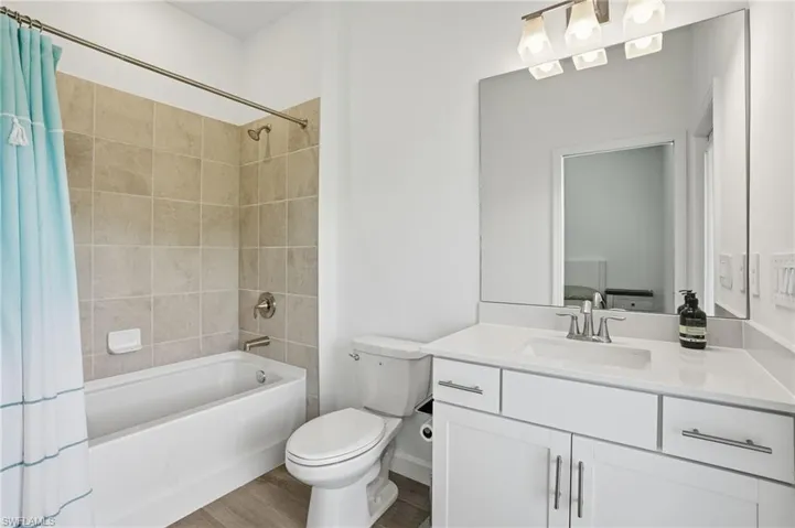18707 Ivywood Pl, Estero, Florida 33928