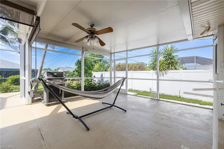 1132 Se 32nd Ter, Cape Coral, Florida 33904