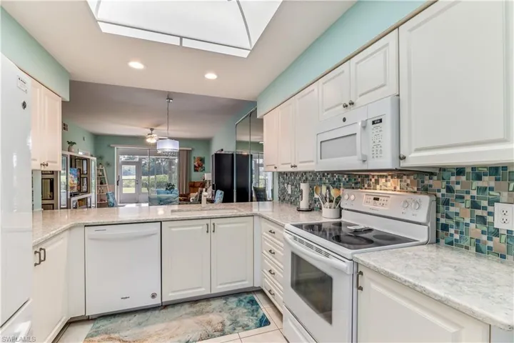 Kitchen with Beautiful quartz & Backsplash