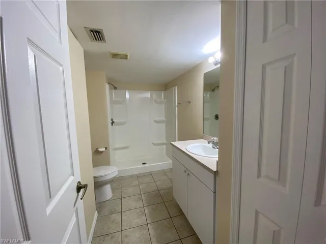 3806 Sw 7th Pl 102, Cape Coral, Florida 33914