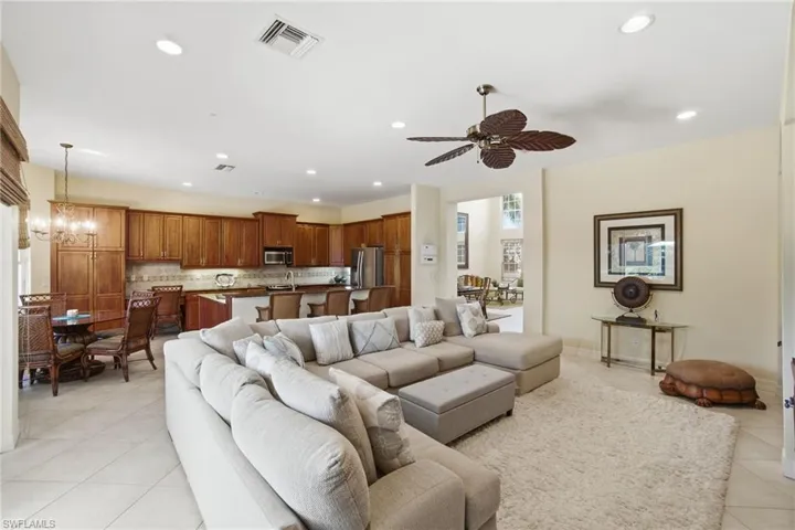 2213 Campestre Ter, Naples, Florida 34119