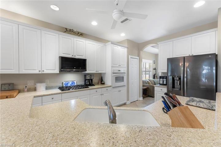 10545 Bella Vista DR, FORT MYERS FL 33913