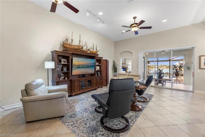 10545 Bella Vista DR, FORT MYERS FL 33913