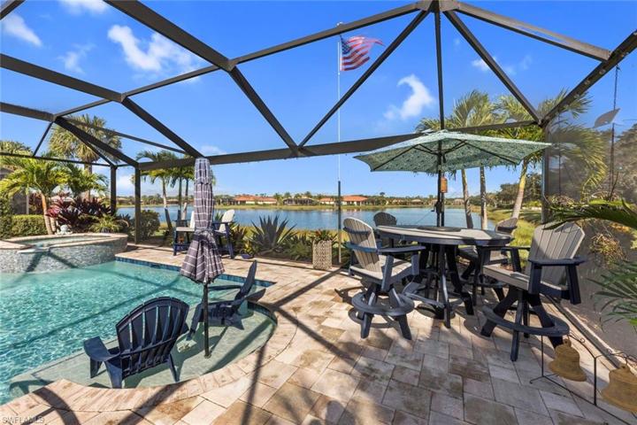 Pool/Spa with screen-in lanai and lake view