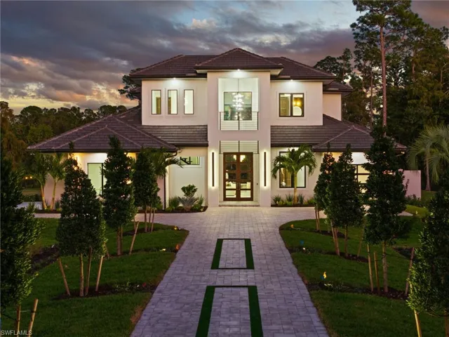 2272 Oakes Blvd, Naples, Florida 34119