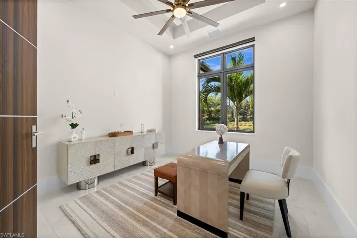 2272 Oakes Blvd, Naples, Florida 34119