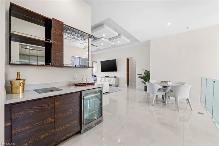 2272 Oakes Blvd, Naples, Florida 34119