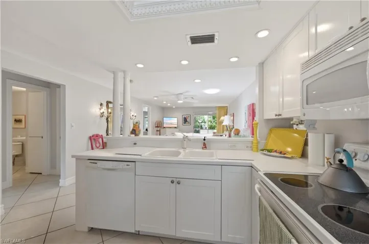 5579  Rattlesnake Hammock  RD, Naples, FL 34113