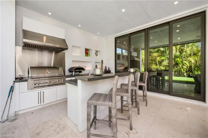 Outdoor kitchen