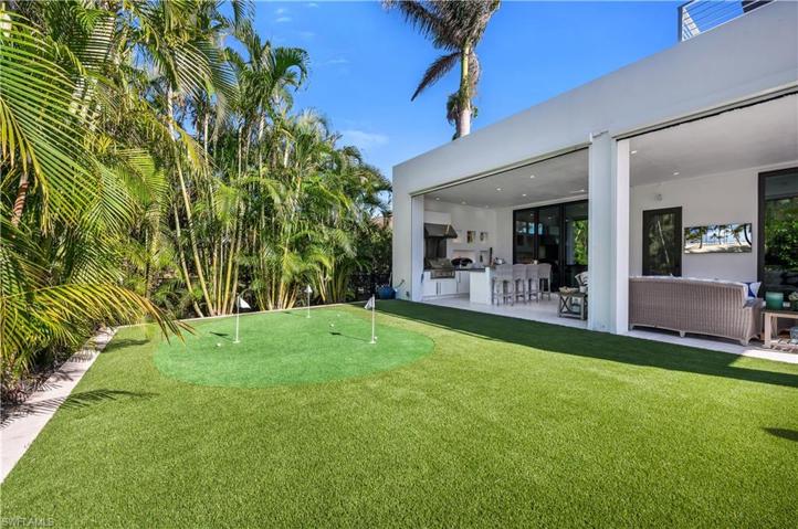 Putting green