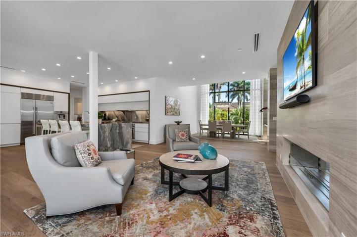 665 Fountainhead WAY, NAPLES FL 34103