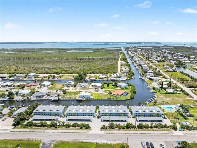 2912 Oleander St B3, St. James City, Florida 33956