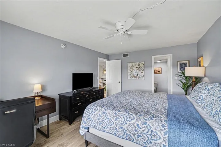 2912 Oleander St B3, St. James City, Florida 33956