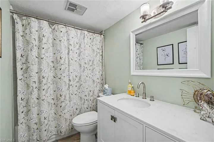 2912 Oleander St B3, St. James City, Florida 33956