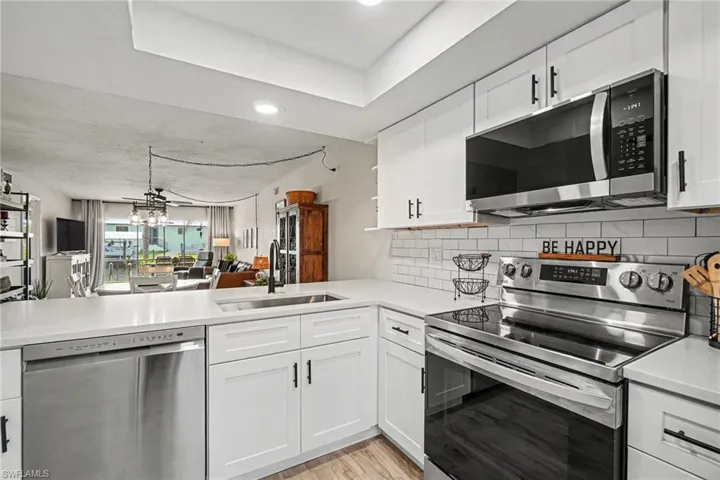 2912 Oleander St B3, St. James City, Florida 33956